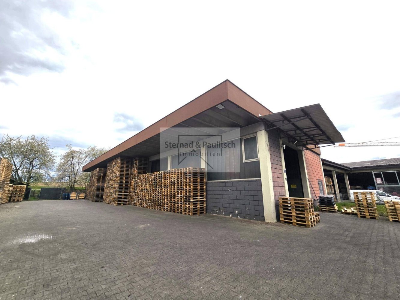 Lagerhaus in Klagenfurt am Wörthersee, Austria 422m², Nr. 181030