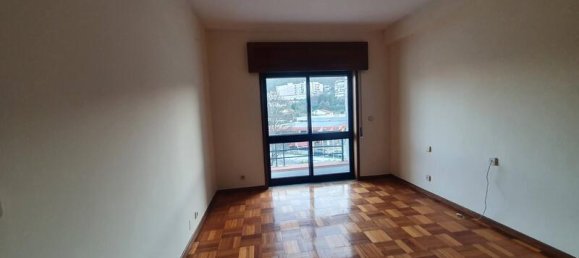 2 bedrooms House in Vila Nova de Gaia, Portugal No. 41779 6