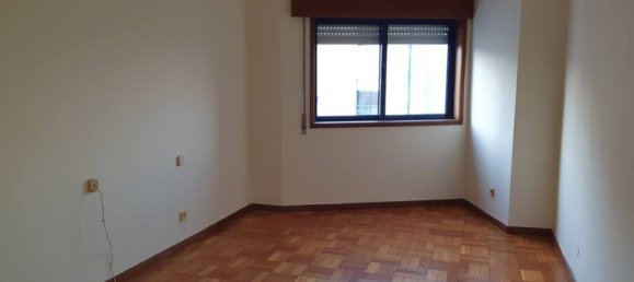 2 bedrooms House in Vila Nova de Gaia, Portugal No. 41779 5