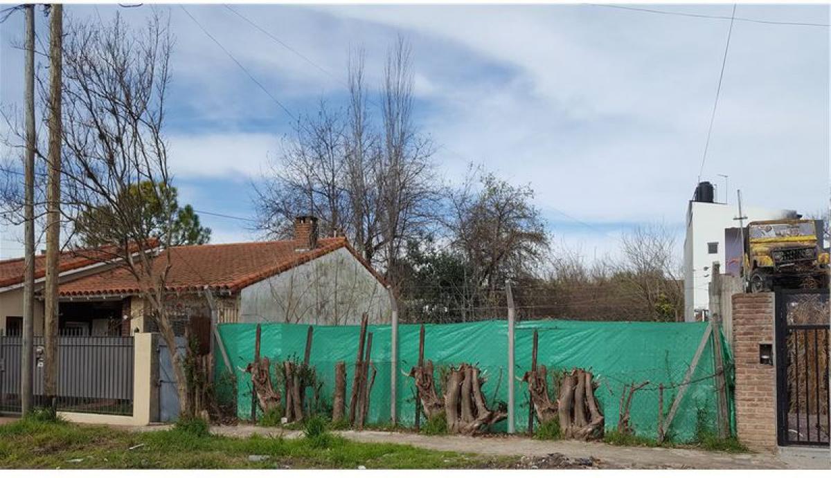  Land in Ituzaingo, Argentina No. 44883