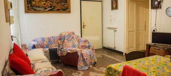 5 rooms Apartment in Genoa, Italy No. 237453 3