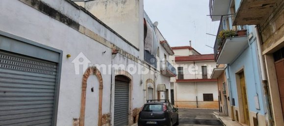 3 Schlafzimmer Haus in Turi, Italy, Nr. 337153 6