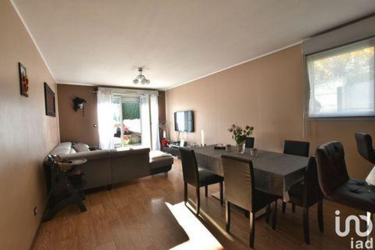 3 bedrooms Condo in Sarcelles, France No. 37443