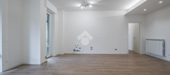 Apartamento T2 em Bergamo, Italy N.º 59236 8