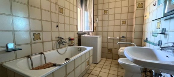 5 Schlafzimmer Wohnung in Reggio Emilia, Italy, Nr. 357560 20
