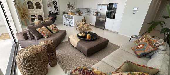 2 chambres Appartement à Marbella, Spain No. 37853 3