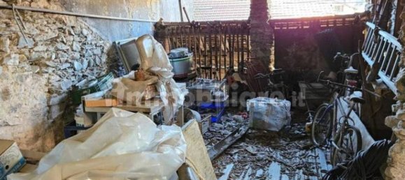 Дом с 4 спальнями в Монтегрино Вальтравалья, Италия № 347560 4