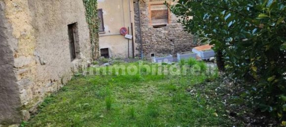 Дом с 4 спальнями в Монтегрино Вальтравалья, Италия № 347560 16