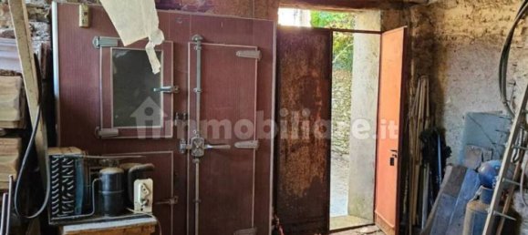 Дом с 4 спальнями в Монтегрино Вальтравалья, Италия № 347560 7