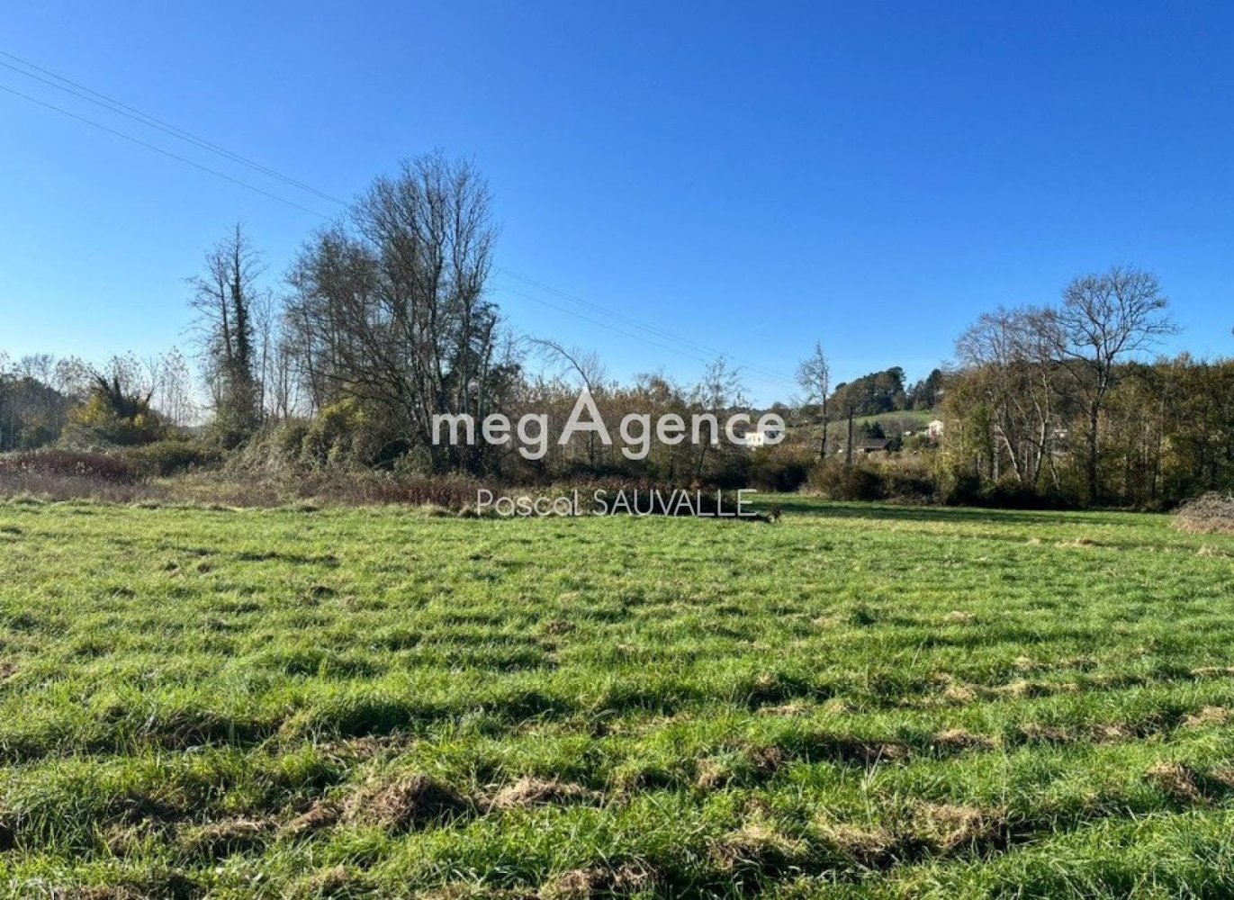 1000m² Land in Savignac-les-Eglises, France No. 104416