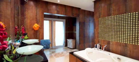 4 bedrooms Cafe / restaurant in Pattaya, Thailand No. 300 29