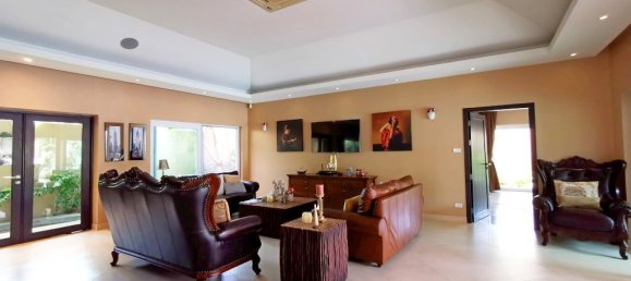 4 bedrooms Cafe / restaurant in Pattaya, Thailand No. 300 11