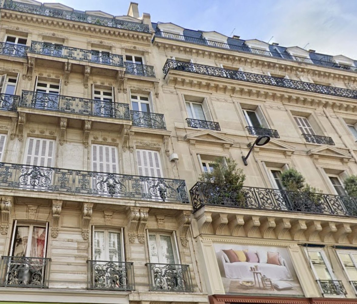 1 bedroom Apartment in Paris, France No. 126329