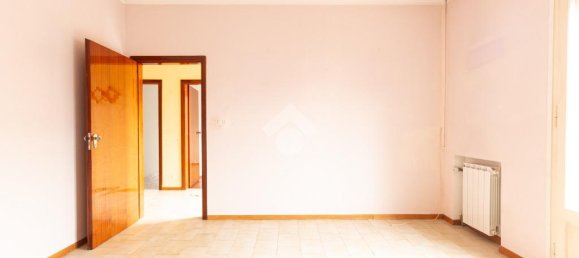 6 bedrooms Villa in Correggio, Italy No. 79345 2