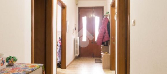 6 bedrooms Villa in Correggio, Italy No. 79345 17