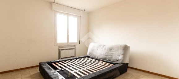 6 bedrooms Villa in Correggio, Italy No. 79345 28