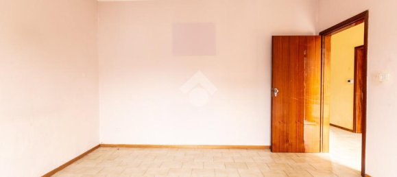 6 bedrooms Villa in Correggio, Italy No. 79345 22