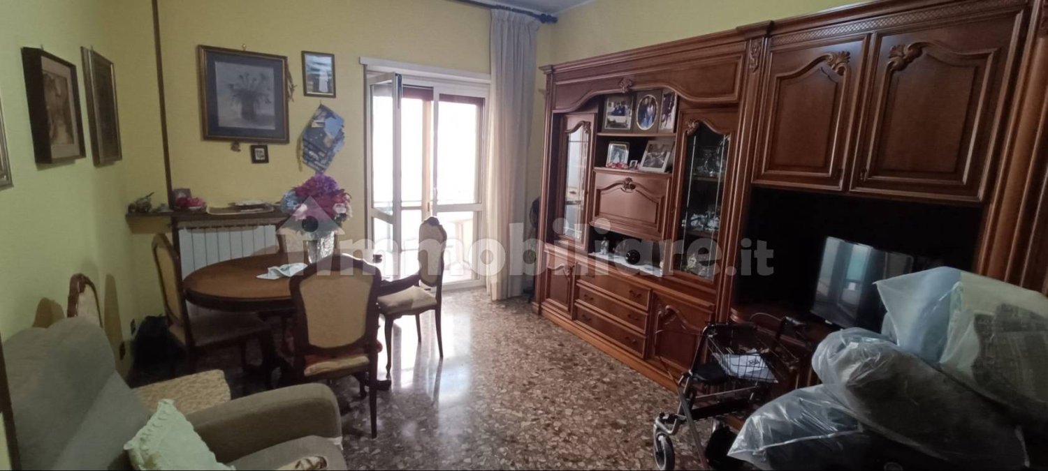 2 غرف نوم شقة في Pomezia, Italy رقم 333584