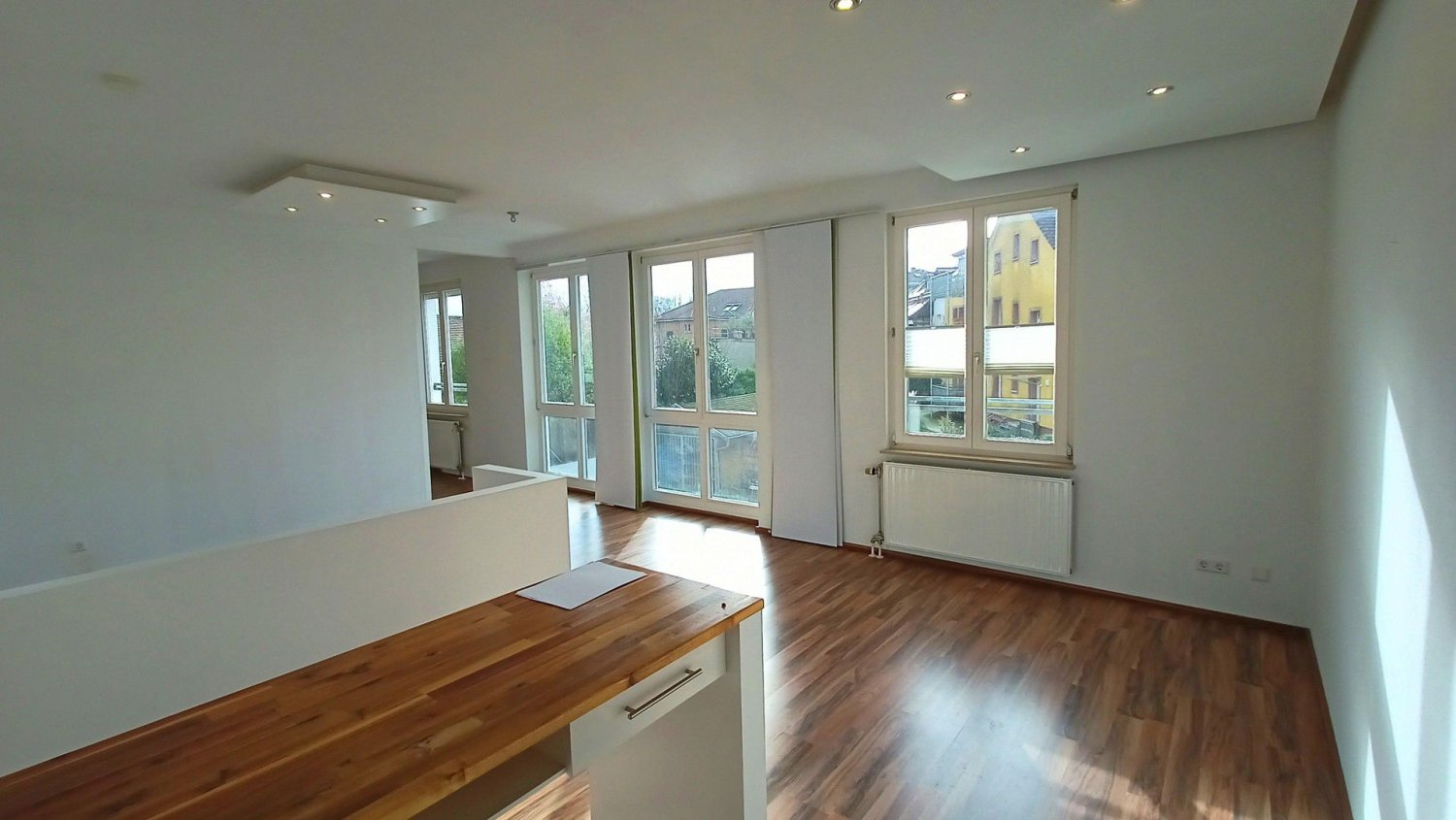 2-salle Appartement à Emmendingen, Germany No. 14364