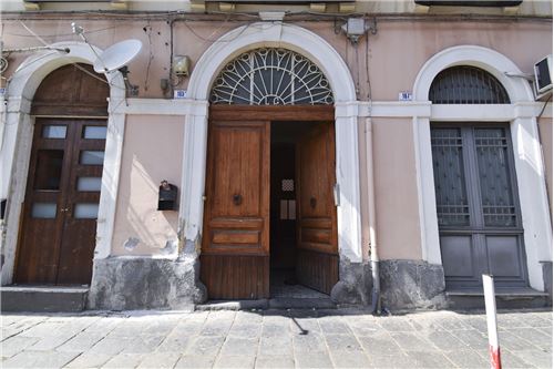Apartamento T3 em Catania, Italy N.º 298608