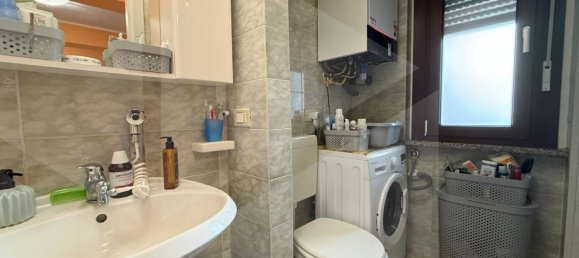 3-salle Appartement à Avezzano, Italy No. 22032 11