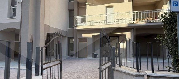 3-salle Appartement à Avezzano, Italy No. 22032 2