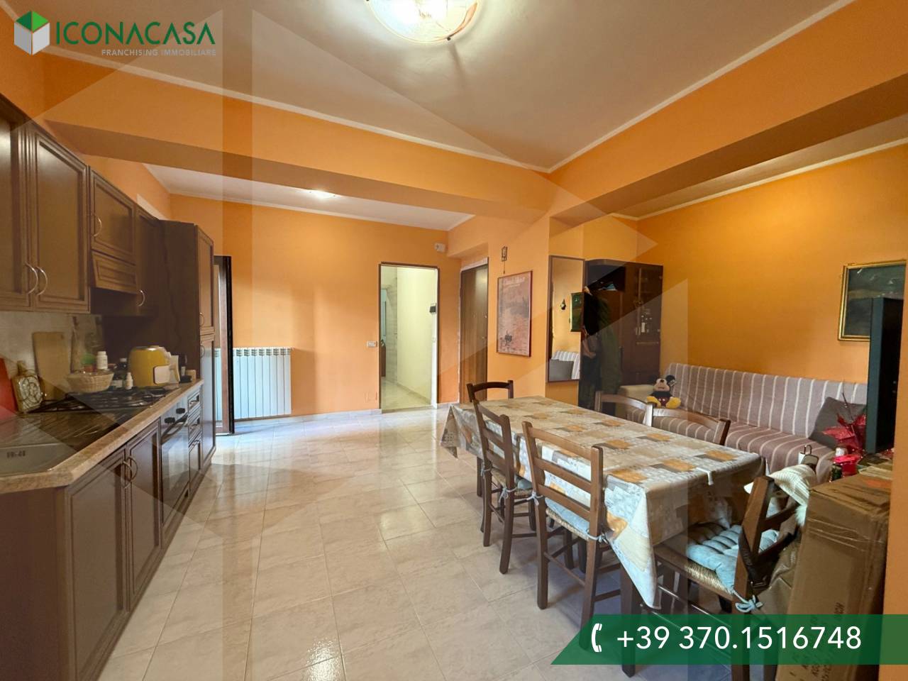 3-salle Appartement à Avezzano, Italy No. 22032