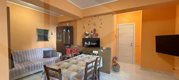 3-salle Appartement à Avezzano, Italy No. 22032 10