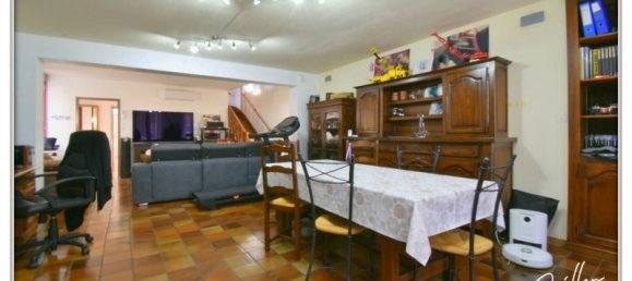 Adosado de 2 dormitorios en Chateaumeillant, France No. 247640 15