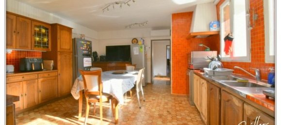 Adosado de 2 dormitorios en Chateaumeillant, France No. 247640 19