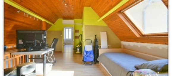 Adosado de 2 dormitorios en Chateaumeillant, France No. 247640 20