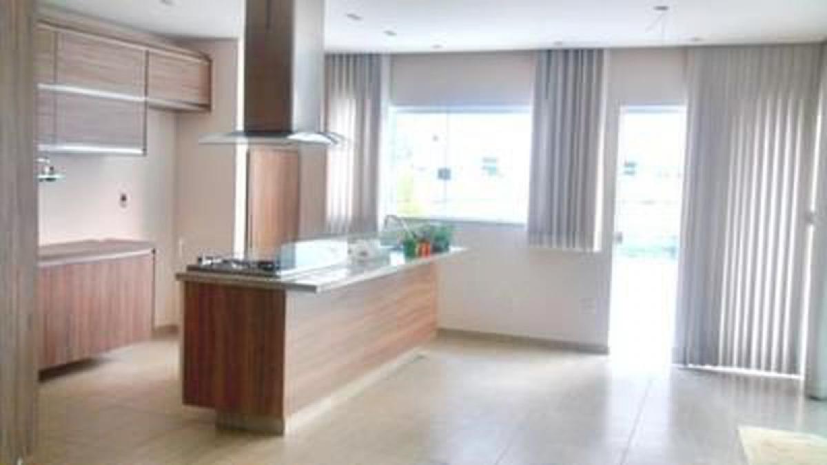 3 bedrooms House in Sao Paulo, Brazil No. 588059