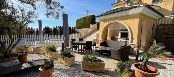 Villa de 4 dormitorios en Ciudad Quesada, Spain No. 184757 4