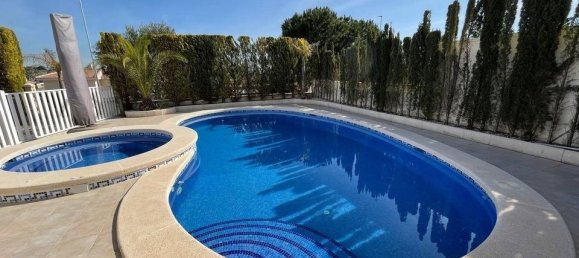 Villa de 4 dormitorios en Ciudad Quesada, Spain No. 184757 24