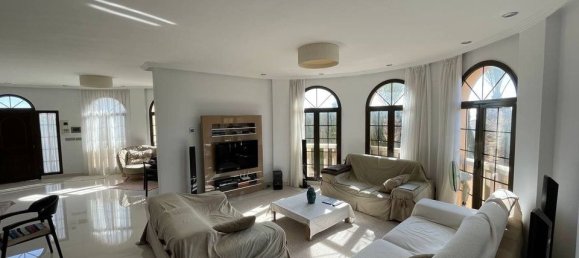 Villa de 4 dormitorios en Ciudad Quesada, Spain No. 184757 5