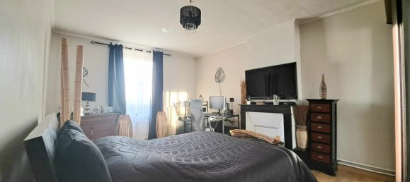 Casa de 3 dormitorios en Belloy-en-France, France No. 150186 4