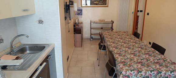 2 rooms Apartment in Turin, Italy No. 263208 6