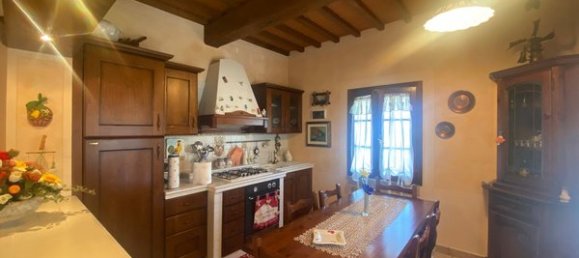 9 rooms House in Volterra, Italy No. 204527 15