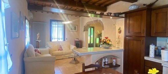 9 rooms House in Volterra, Italy No. 204527 17