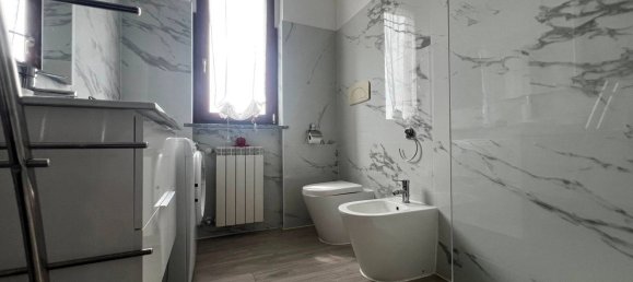 3 rooms Apartment in Busnago, Italy No. 299933 9