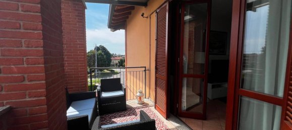3 rooms Apartment in Busnago, Italy No. 299933 10