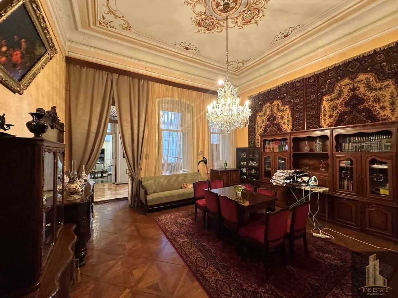 7 bedrooms Apartment in Nasimi, Azerbaijan No. 2298