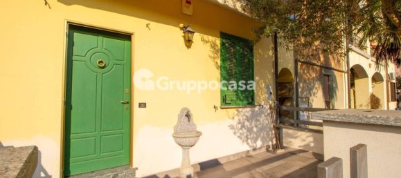 3 rooms House in Bernate Ticino, Italy No. 33676 2