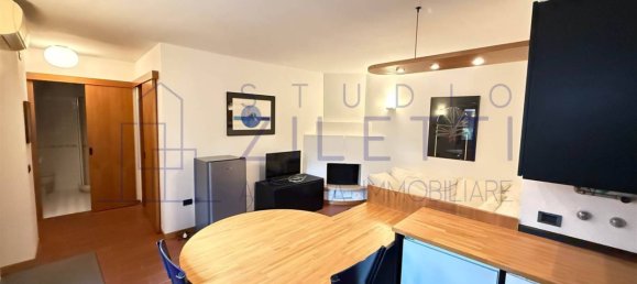 Квартира с 2 спальнями в Брешиа, Италия № 311076 9