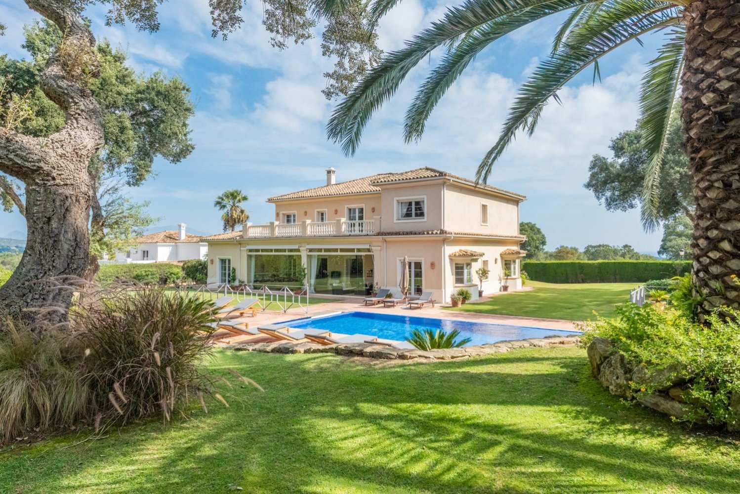 Casa de 7 dormitorios en Cádiz, Spain No. 214182