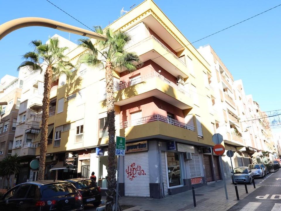 3 bedrooms Apartment in Torrevieja, Spain No. 181750