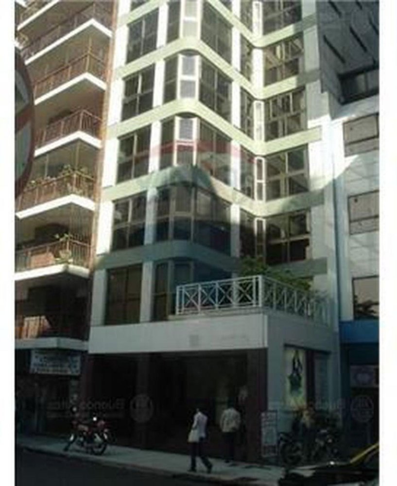 90m² Office in Buenos Aires, Argentina No. 108246