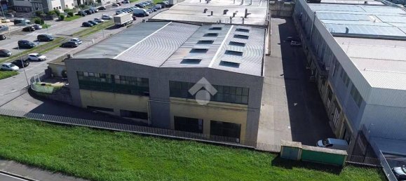 Entrepôt à Chiuduno, Italy 2550m² No. 349474 19