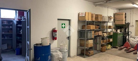 Entrepôt à Chiuduno, Italy 2550m² No. 349474 9