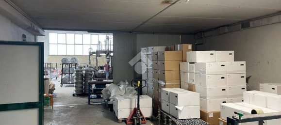 Entrepôt à Chiuduno, Italy 2550m² No. 349474 16